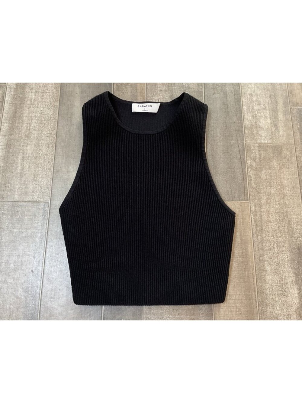 Babaton Black Tank Top Athletic Sleeveless Shirt Women’s Small Minimalist